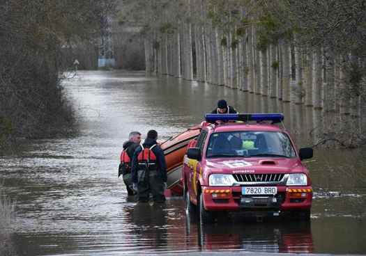 Garray sufre inundaciones por crecidas de ríos Tera y Duero (en fotos)