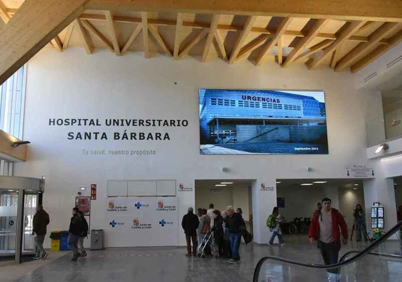 El hospital Santa Bárbara de Soria estrena su entrada principal