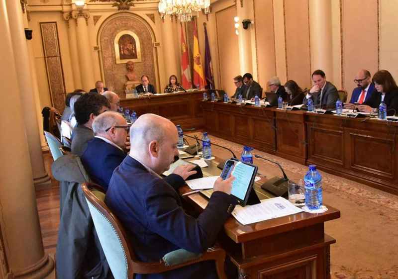 Unanimidad en el pleno para aprobar el Plan Diputación para el bienio 2026-2027