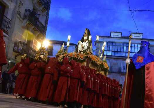 Procesión de la cofradía de las Caídas de Jesús, en Soria