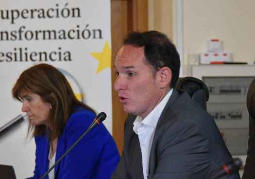 Los alcaldes se informan sobre instalación de contadores en PERTE del agua