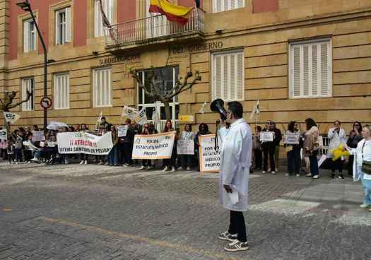 Los médicos se concentran en Soria para protestar por sus condiciones laborales