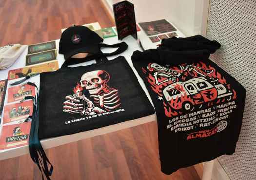 La EADS enseña futuro del diseño gráfico con exposición de trabajos finales de estudios