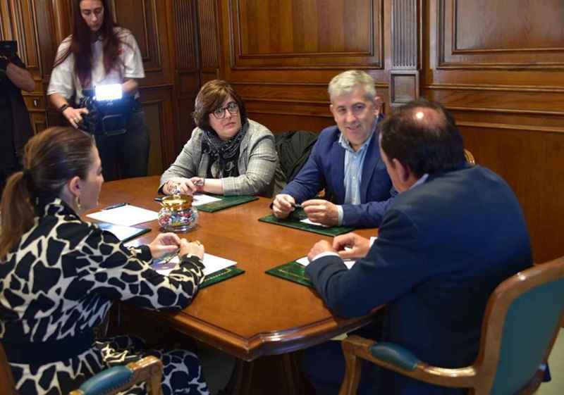Primera reunión del alcalde Antón con la Diputación de Soria