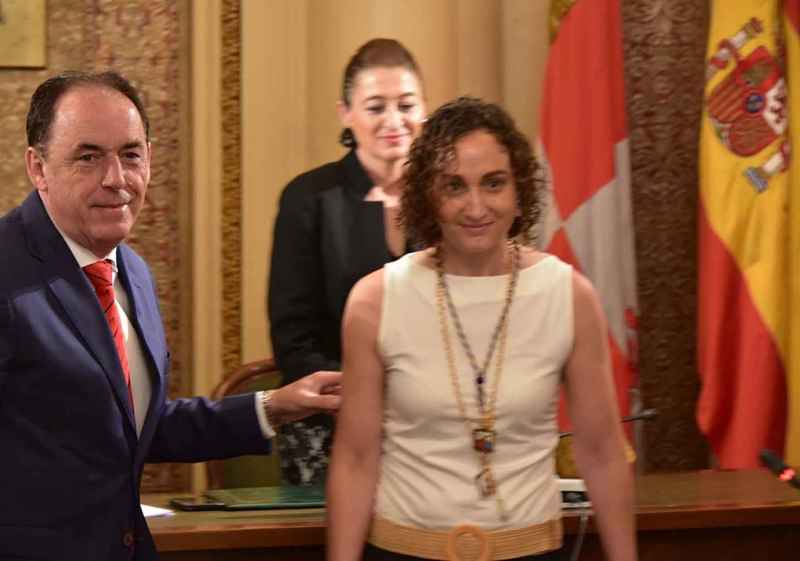 La alcaldesa de Abejar toma posesión como diputada provincial