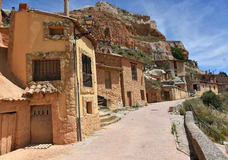 San Esteban de Gormaz conserva el barrio de bodegas más numeroso de la Ribera del Duero
