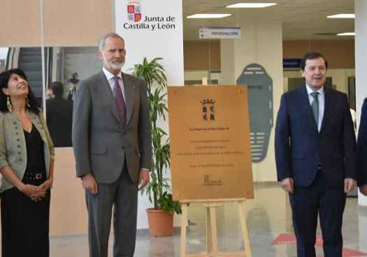 El rey Felipe VI visita hospital Santa Bárbara de Soria